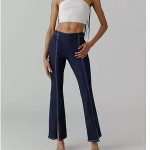 BDG Ariana Split Hem Flare Jean - Dark Wash, Women's Size 27